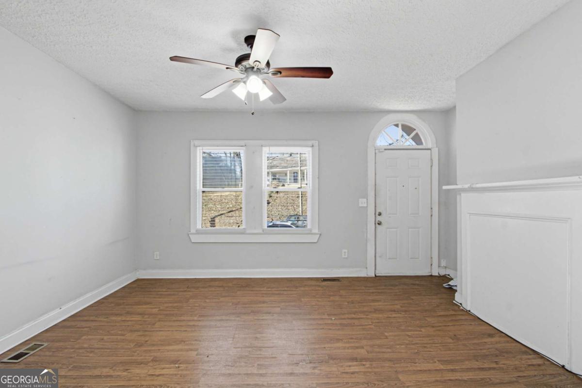 926 Lawton Street Sw Property Photo 9