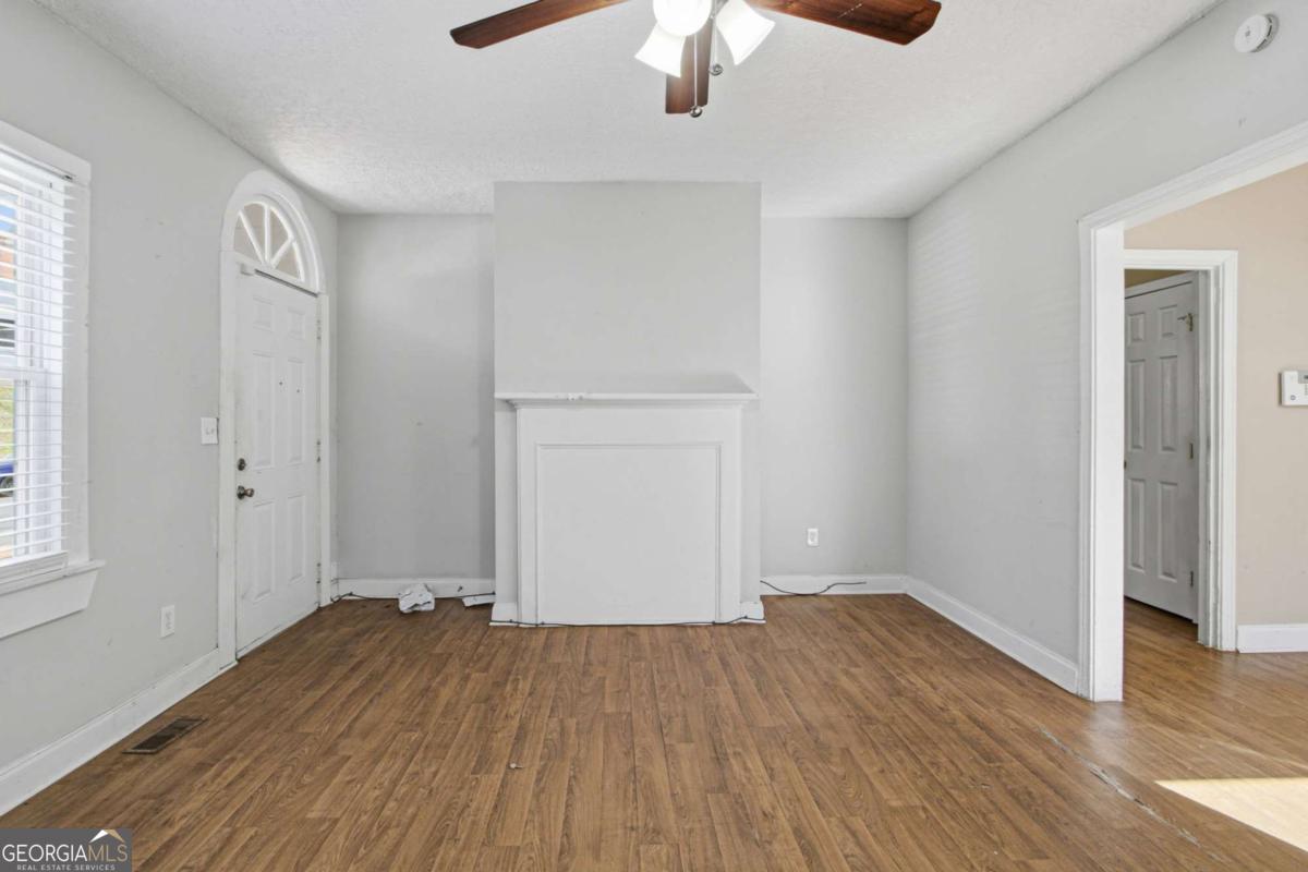 926 Lawton Street Sw Property Photo 10