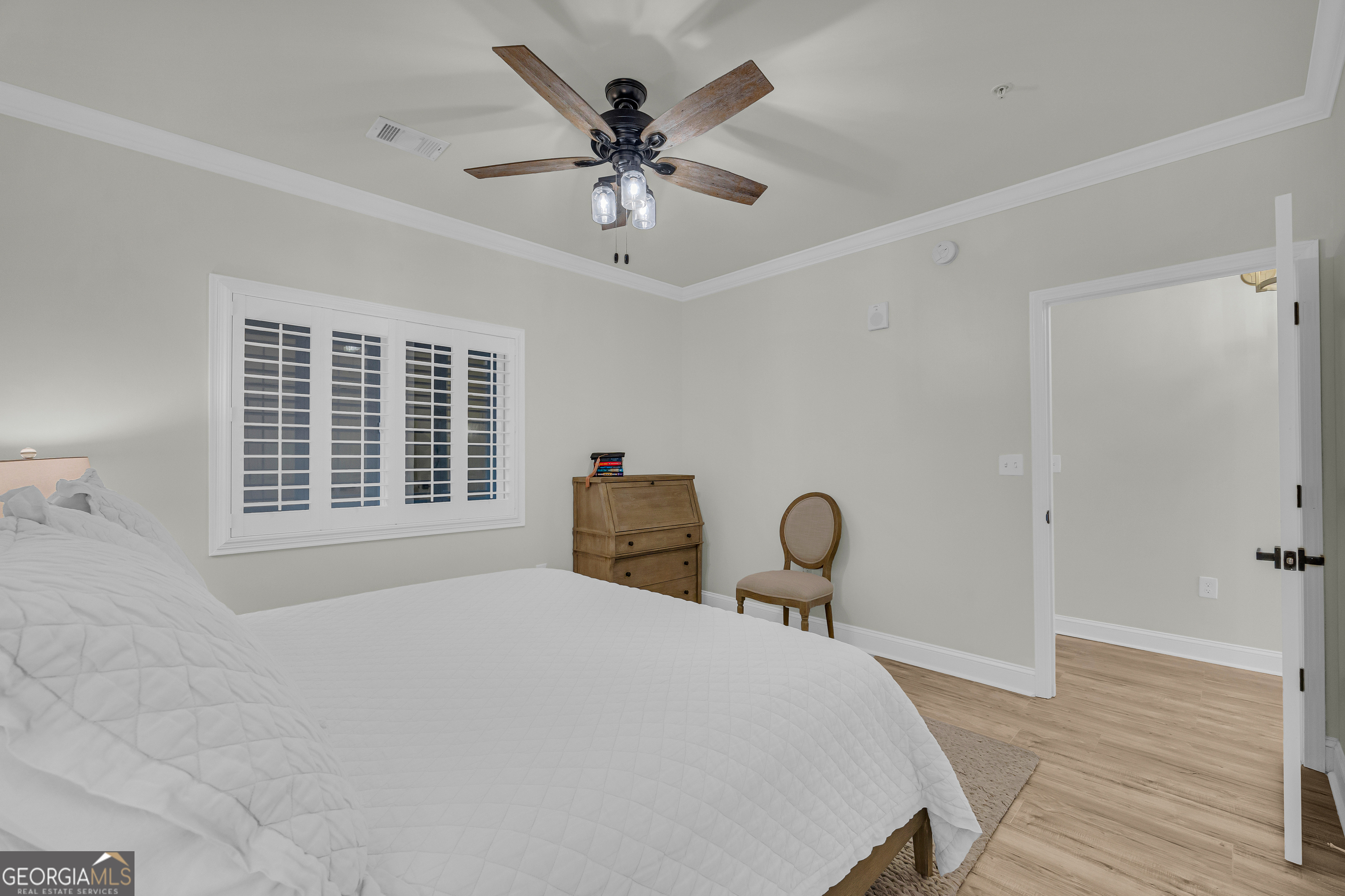 755 E Broad Street # 803 Property Photo 19