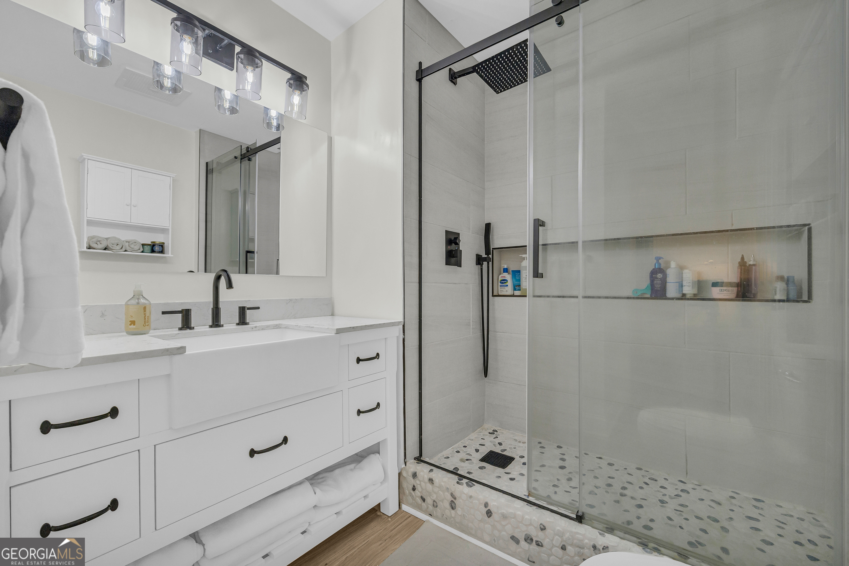 755 E Broad Street # 803 Property Photo 20