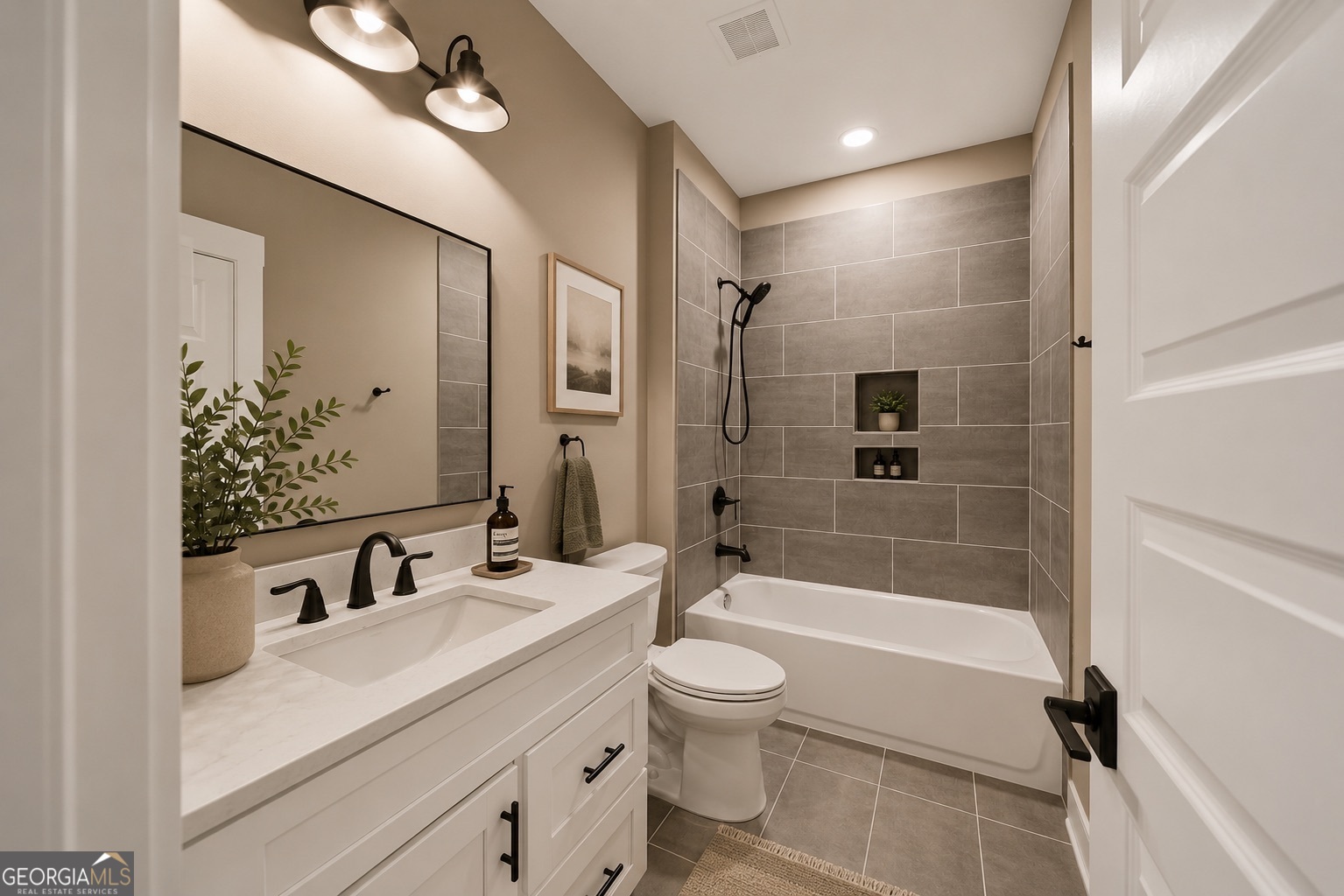 37 Alcovy Springs Drive Property Photo 13