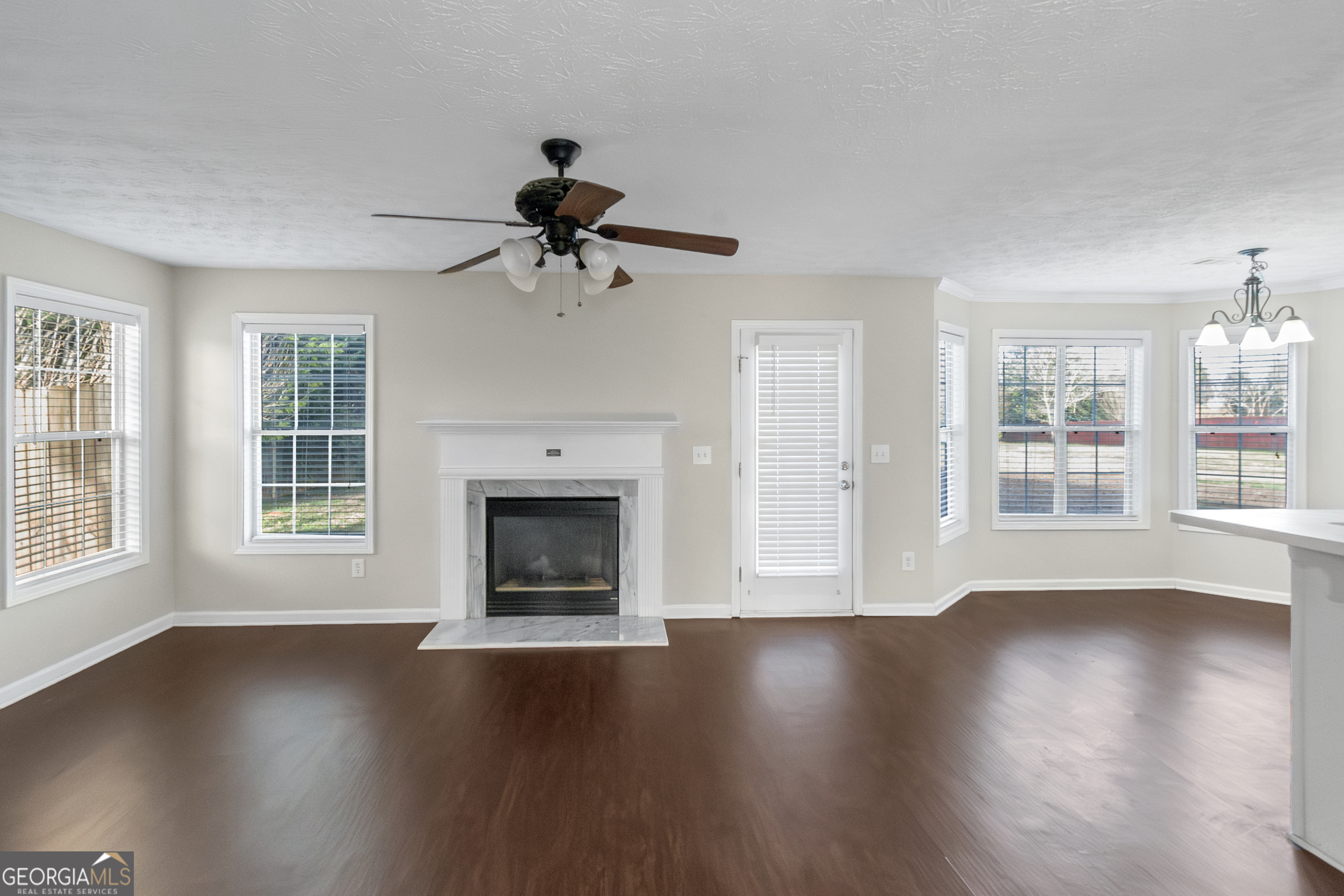 112 Wyckliffe Drive Property Photo 6
