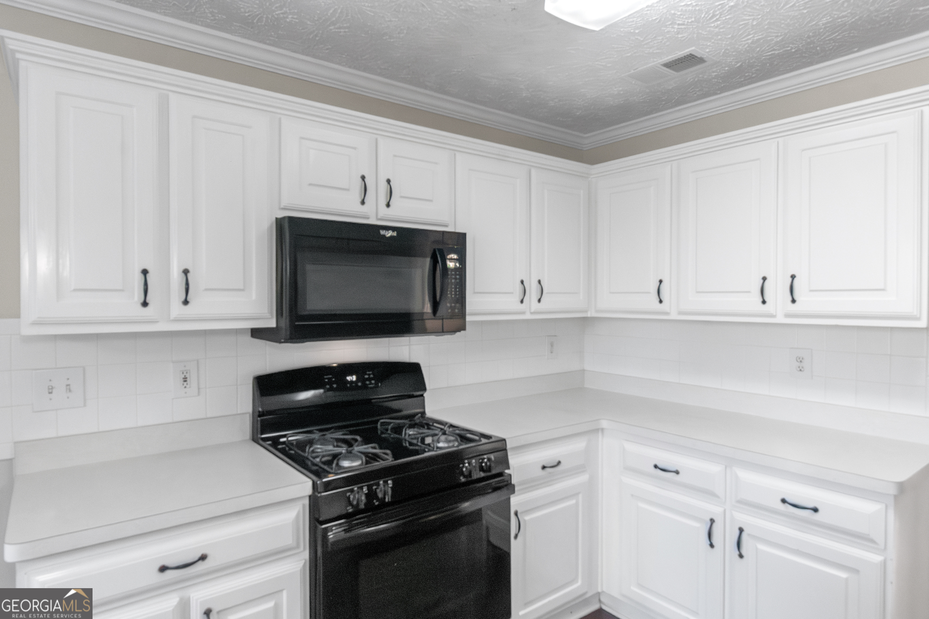 112 Wyckliffe Drive Property Photo 11