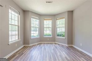 6708 Sunset Hills Boulevard Property Photo 4
