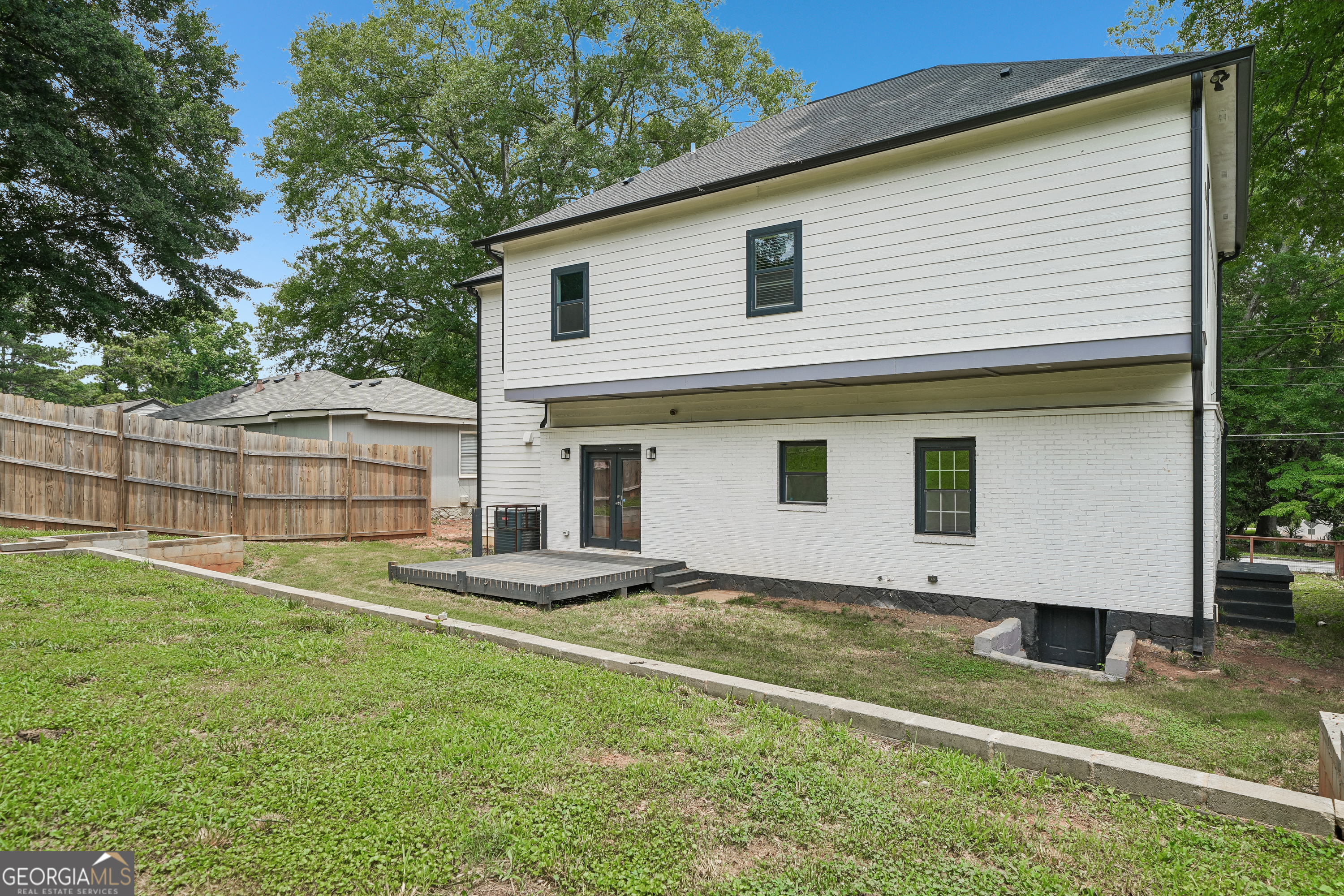 1955 Meadow Lane Property Photo 5