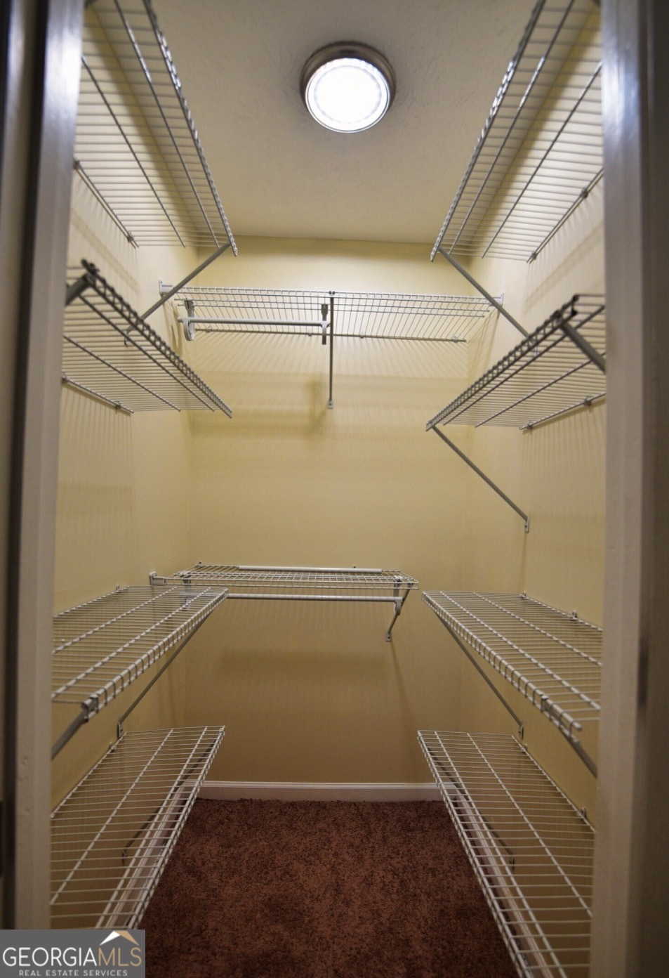 105 Redwood Drive Property Photo 9