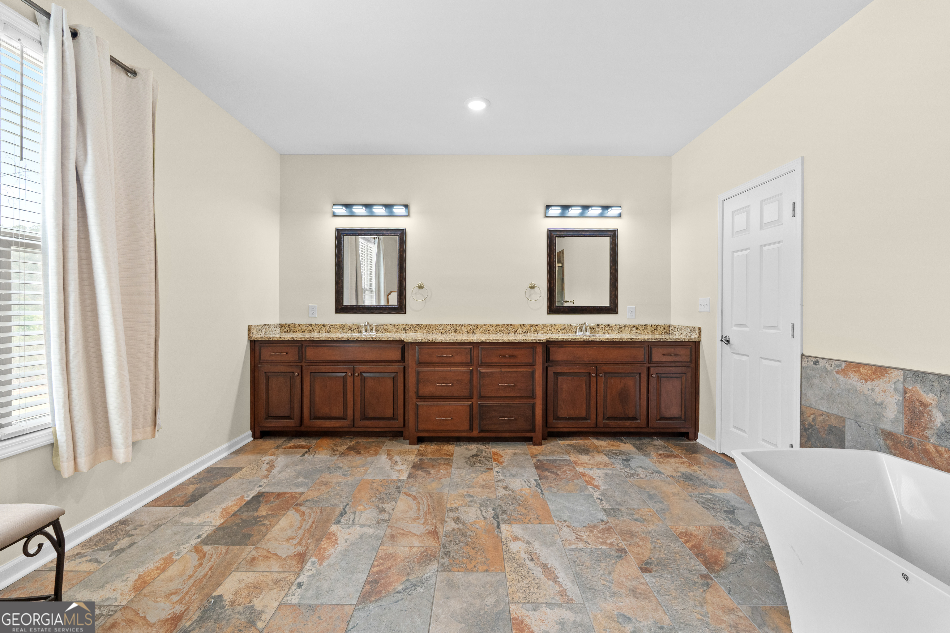 733 Cherry Road Property Photo 21
