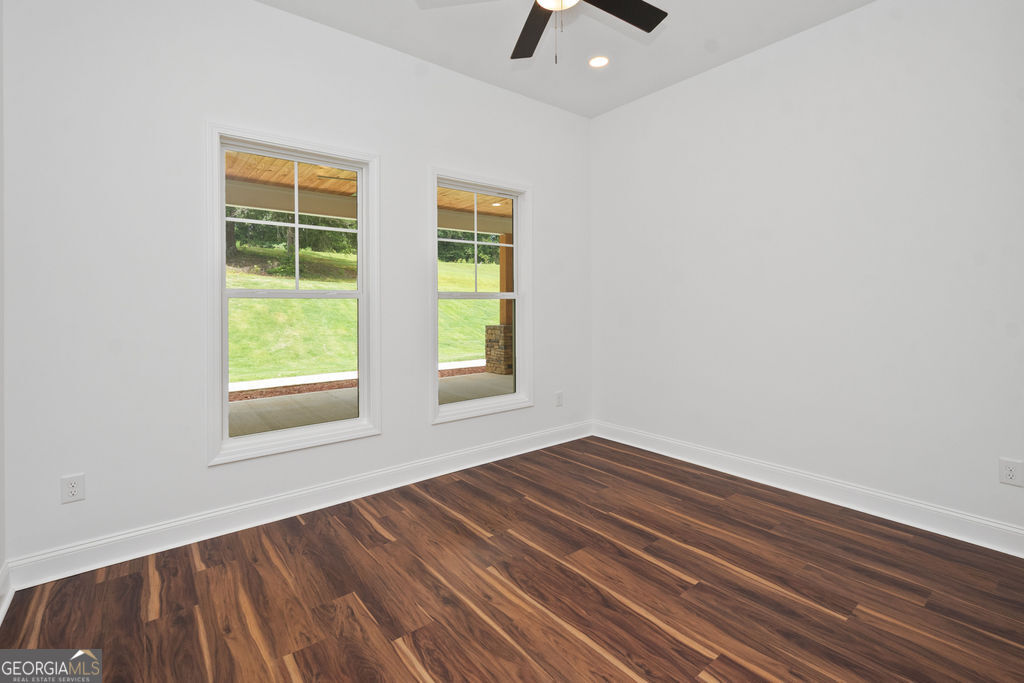 1000 Foxcroft Drive Property Photo 40