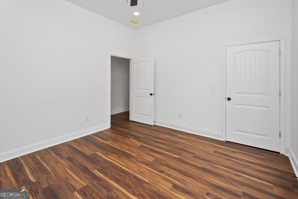 1000 Foxcroft Drive Property Photo 43
