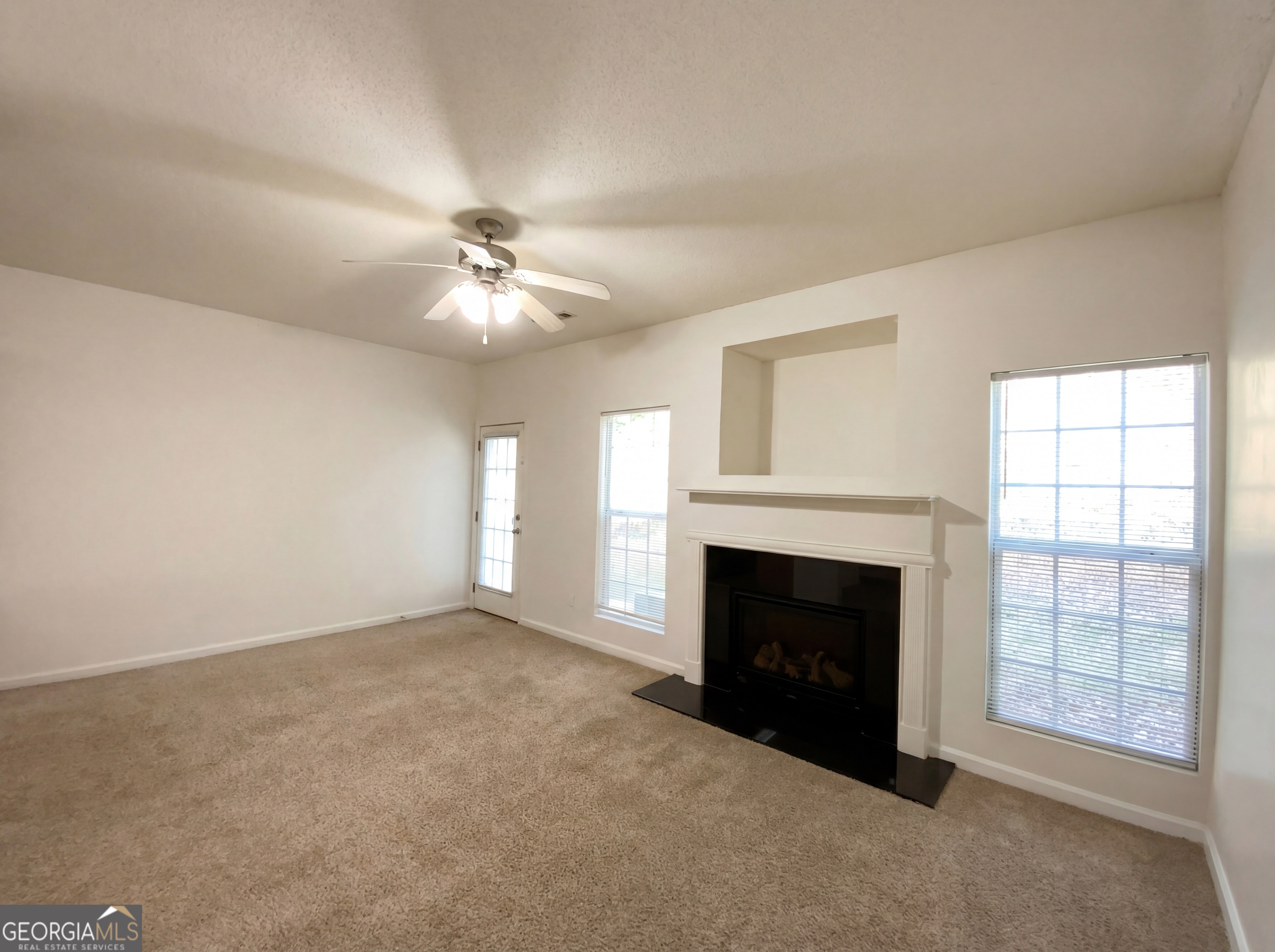 8506 Kaden Drive Property Photo 3