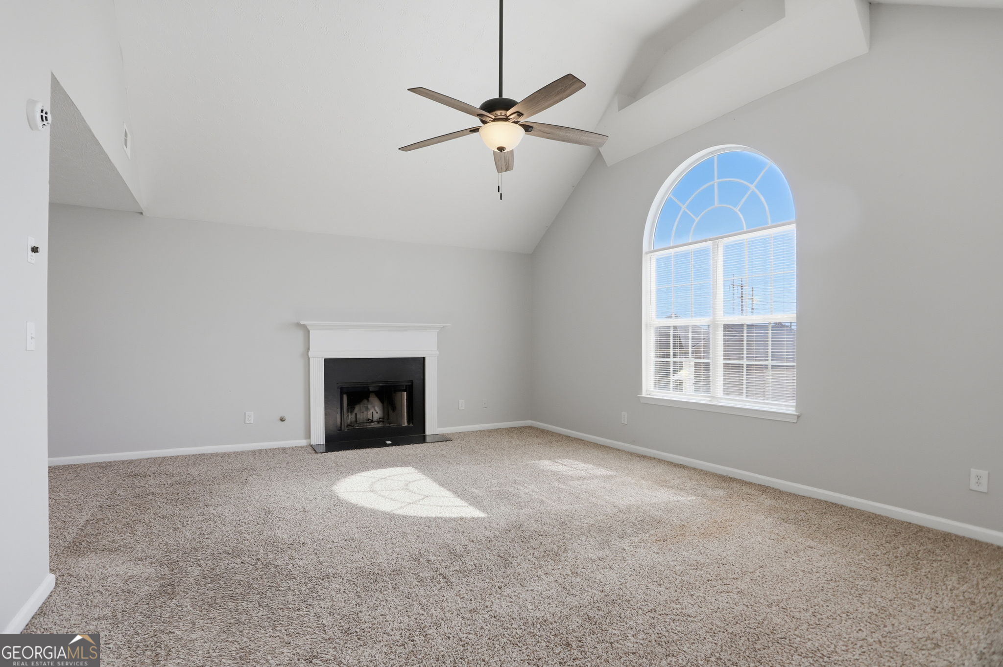 2631 S Hills Parkway Property Photo 9