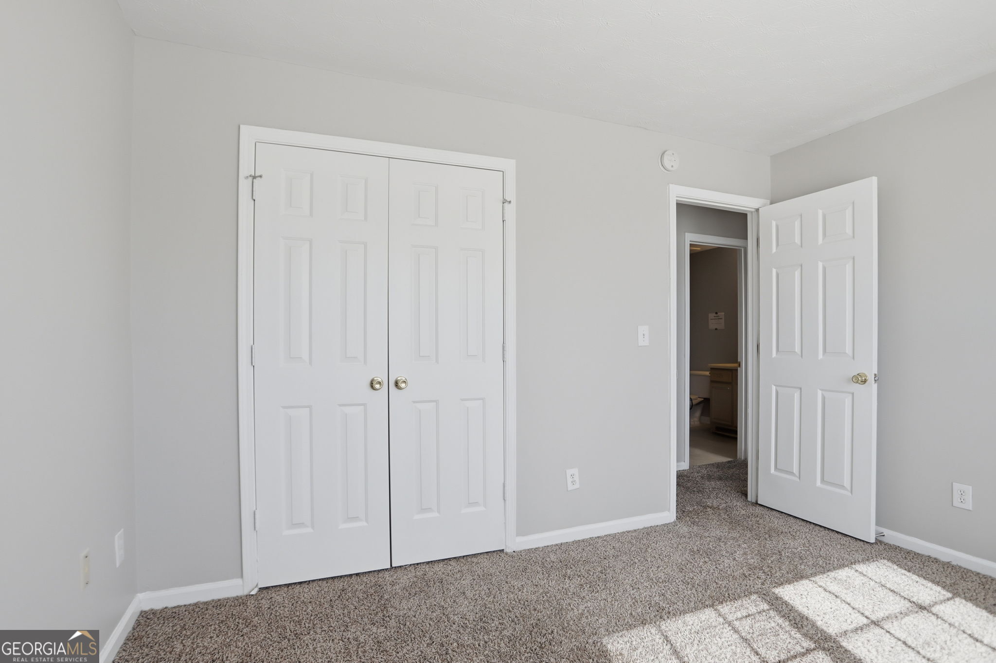2631 S Hills Parkway Property Photo 21