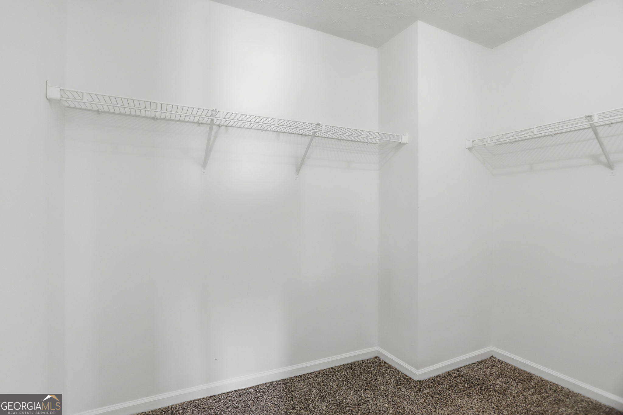 2631 S Hills Parkway Property Photo 22