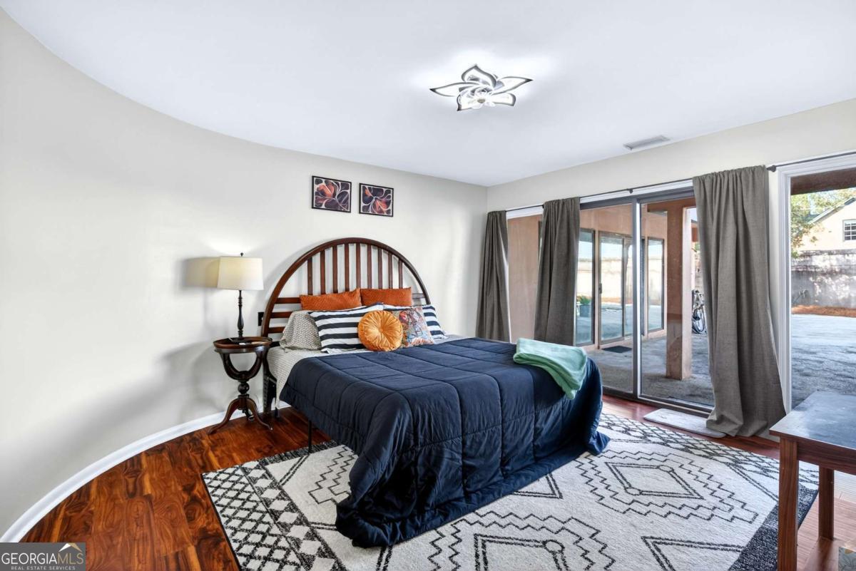 102 Stuart Street Property Photo 27