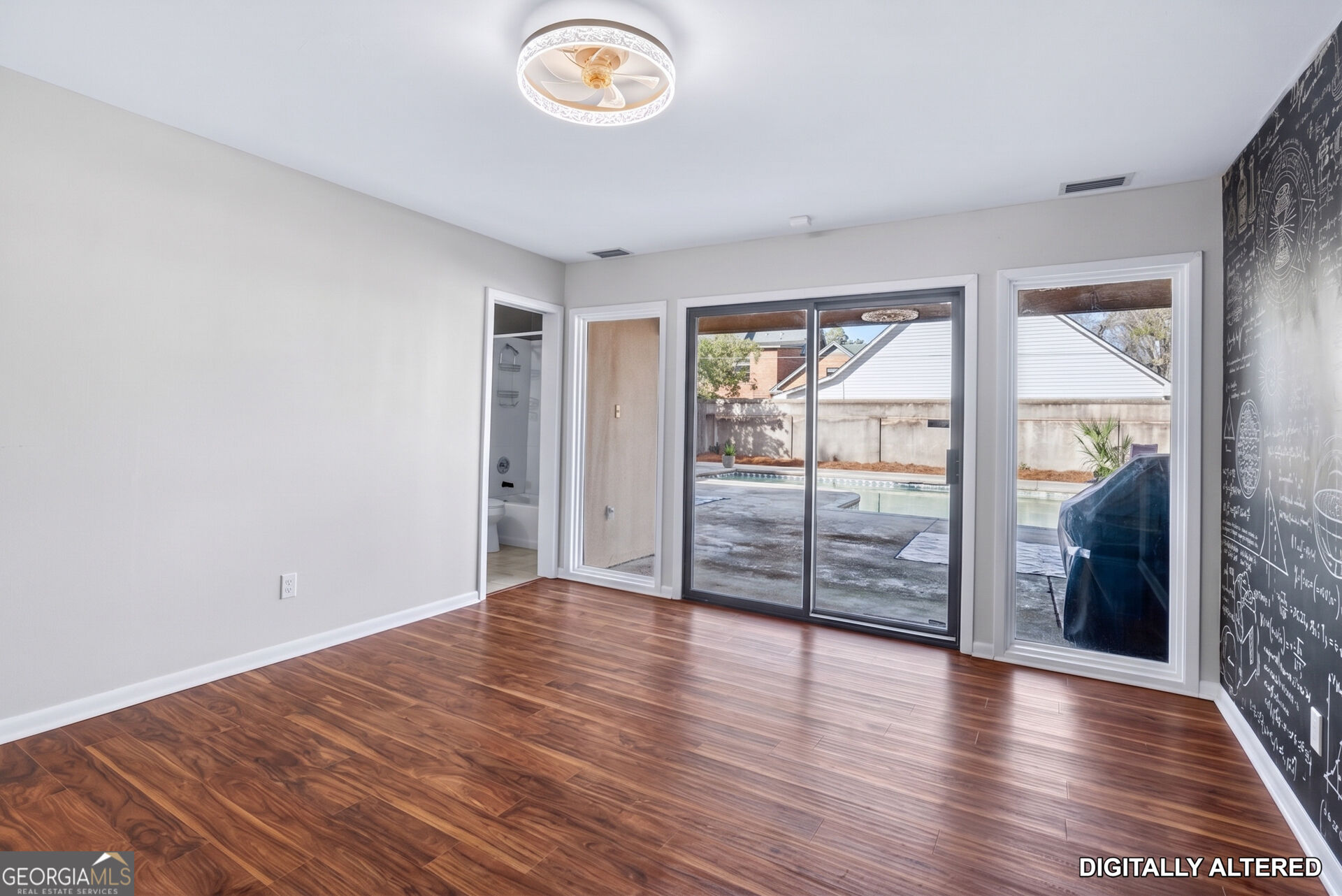 102 Stuart Street Property Photo 31