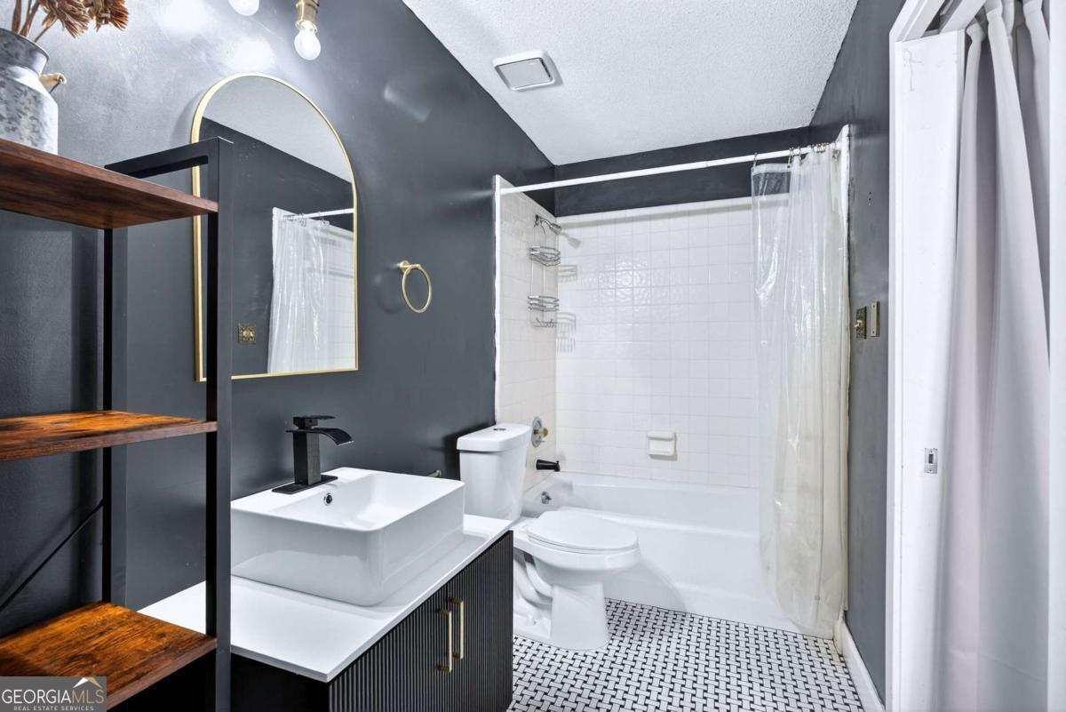 102 Stuart Street Property Photo 33