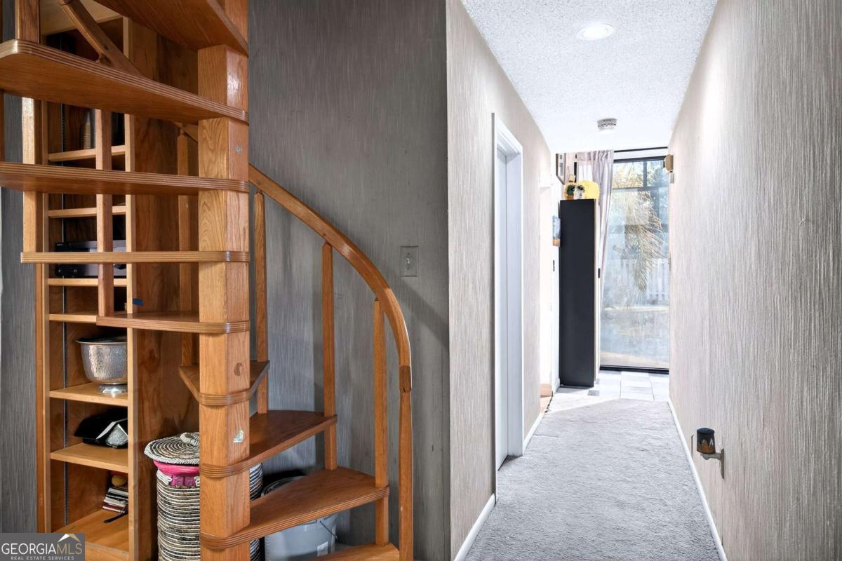 102 Stuart Street Property Photo 34