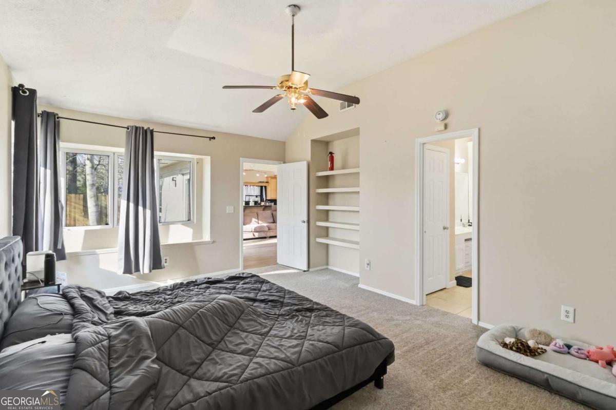 2170 Hunters Ridge Drive Property Photo 13