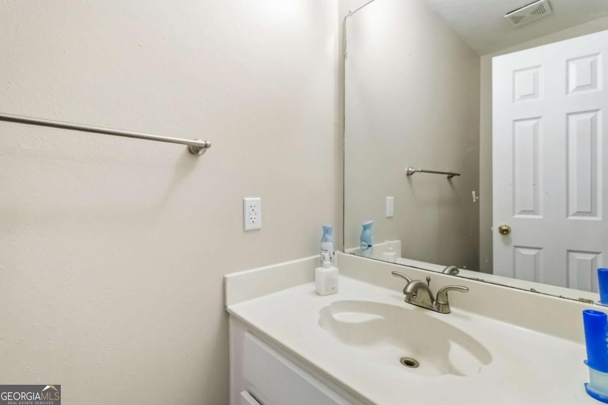 2170 Hunters Ridge Drive Property Photo 17