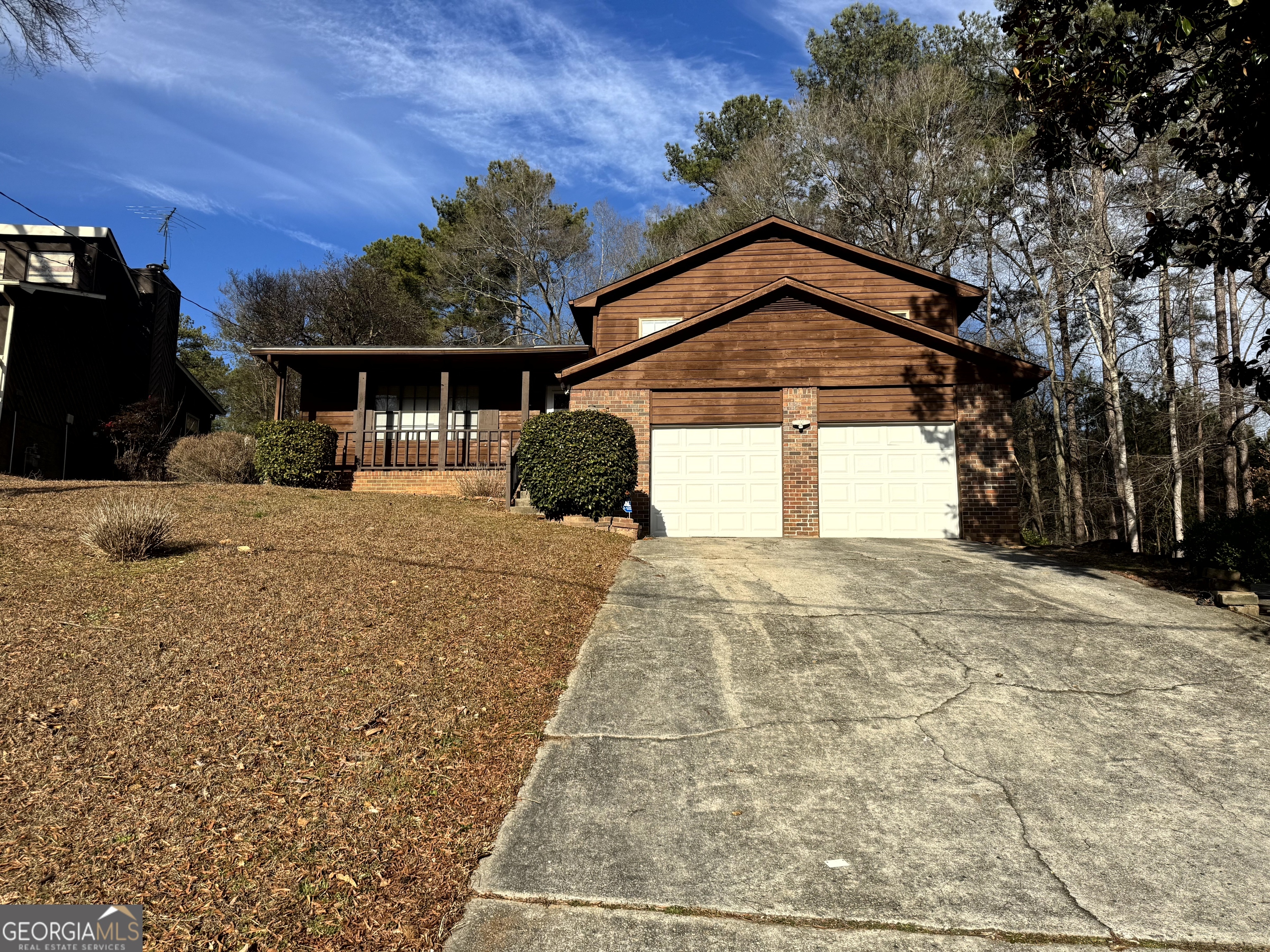 8678 Glenwoods Drive Property Photo 1