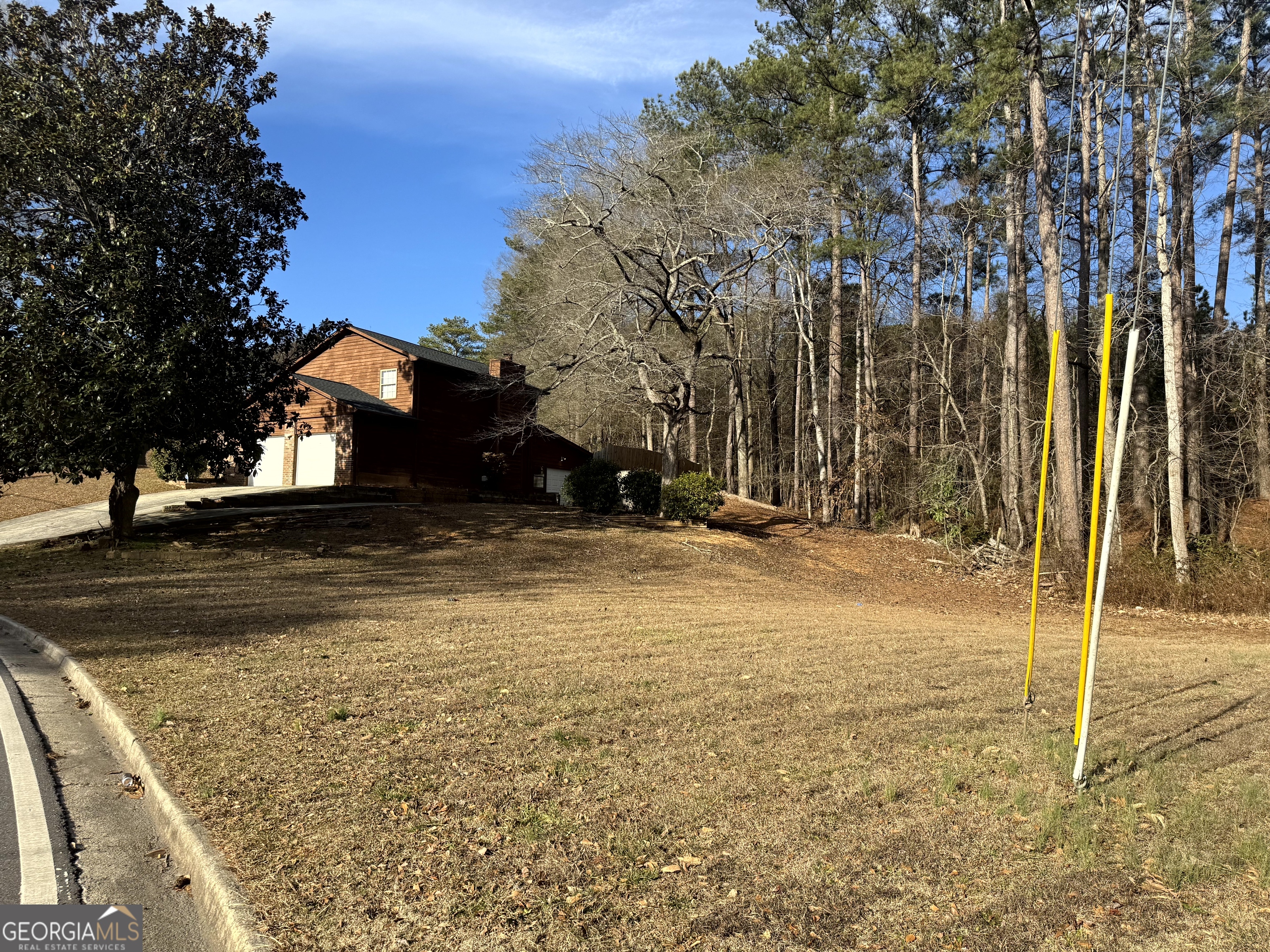 8678 Glenwoods Drive Property Photo 4