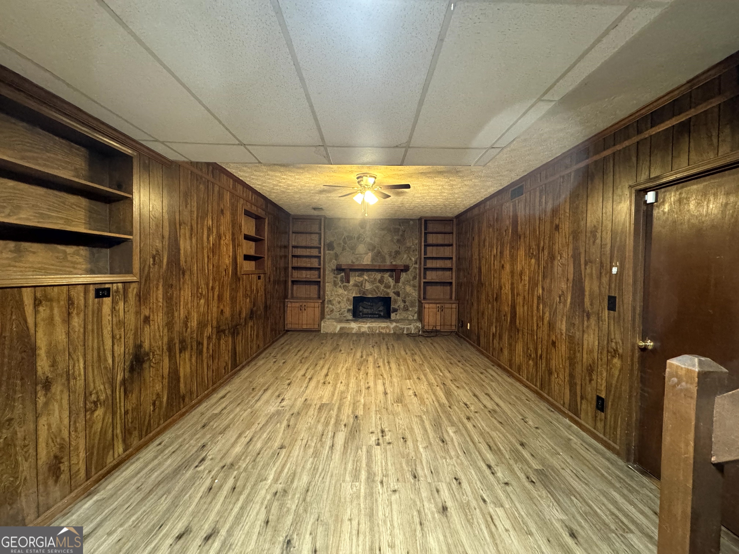 8678 Glenwoods Drive Property Photo 21