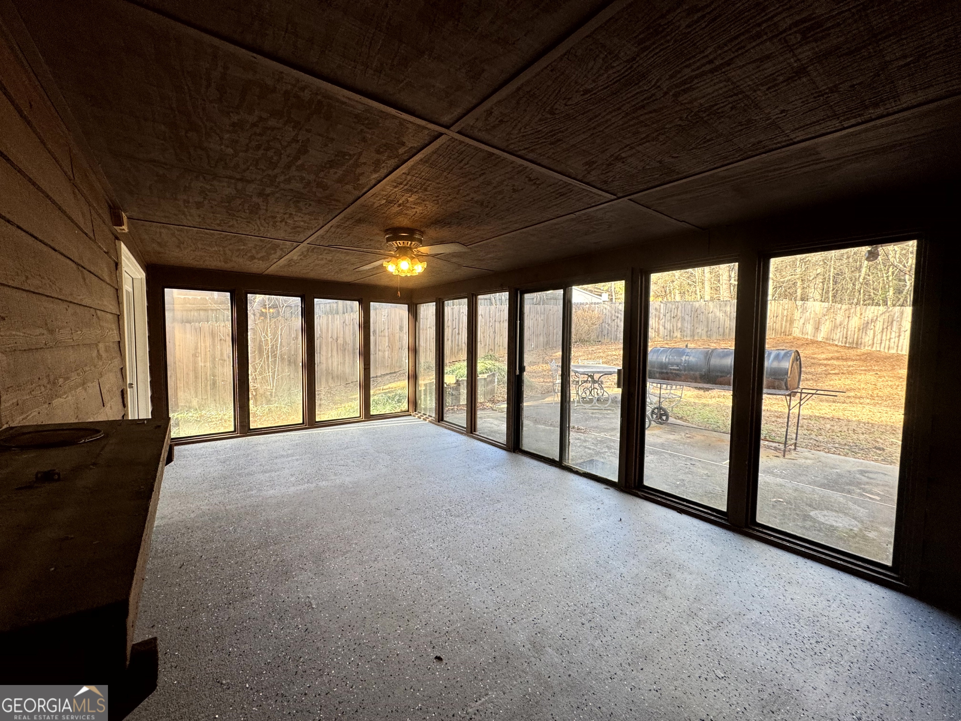 8678 Glenwoods Drive Property Photo 23