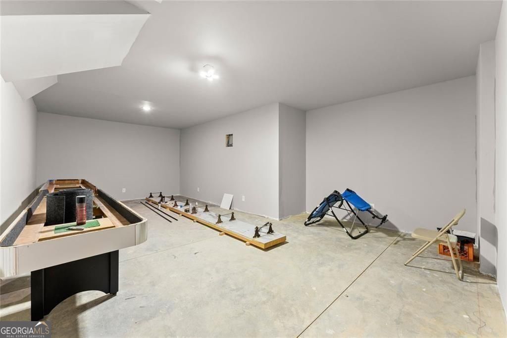 655 Mountainside Drive Property Photo 40