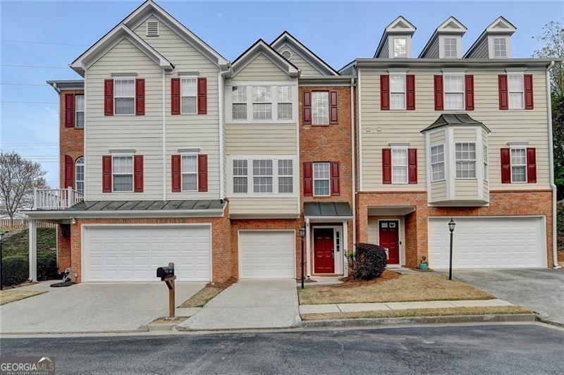 5987 Turfway Park Court Property Photo 2