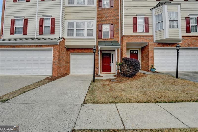 5987 Turfway Park Court Property Photo 3