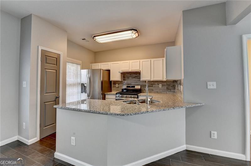 5987 Turfway Park Court Property Photo 9