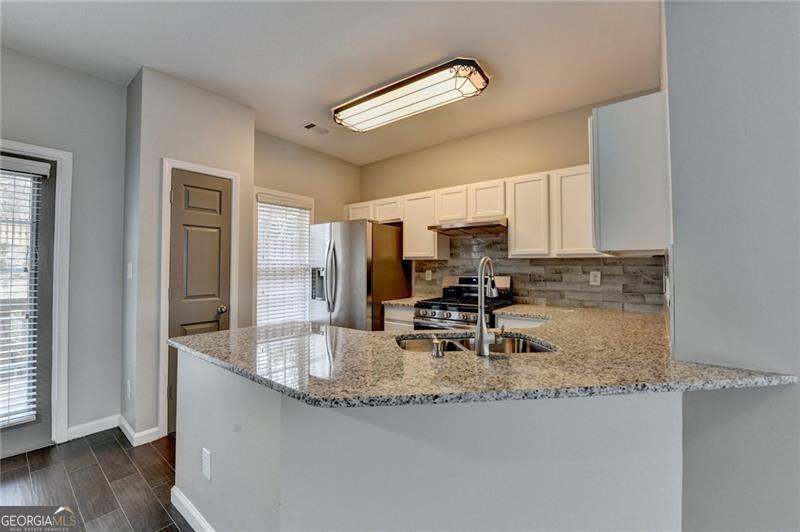 5987 Turfway Park Court Property Photo 10