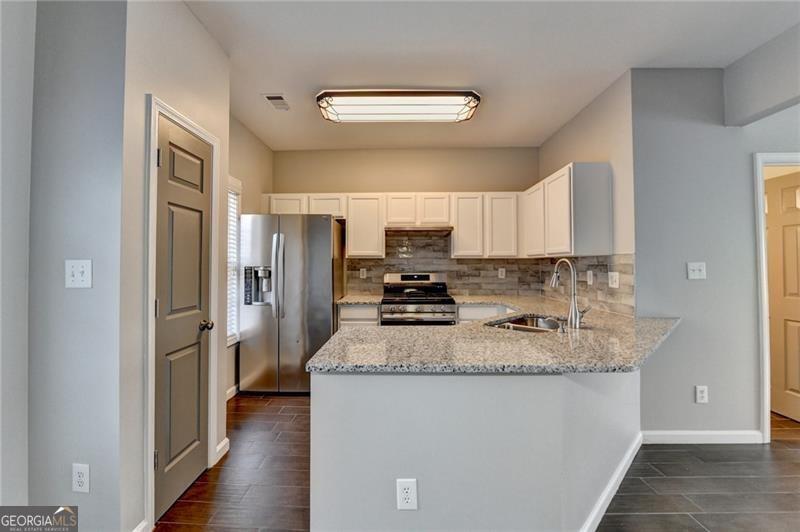 5987 Turfway Park Court Property Photo 11