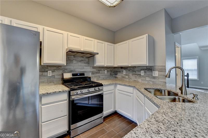 5987 Turfway Park Court Property Photo 12