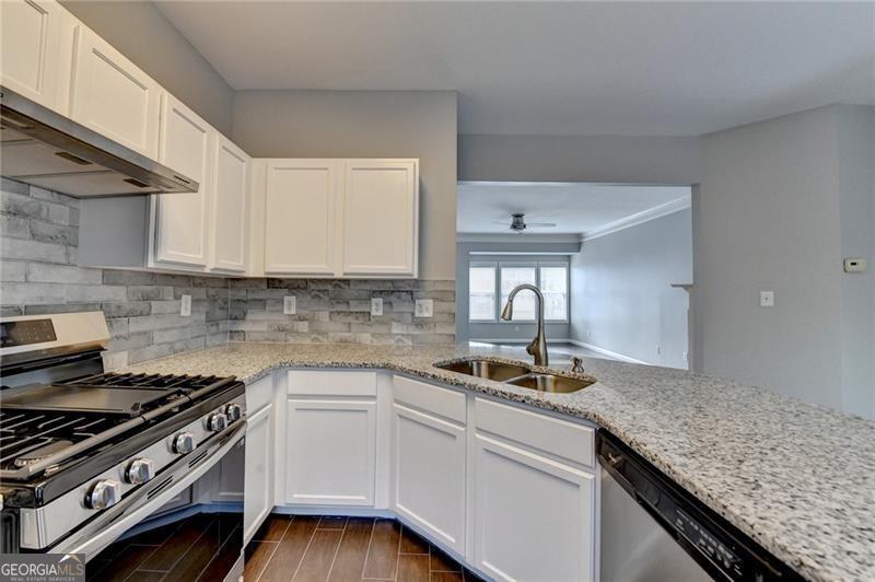 5987 Turfway Park Court Property Photo 13