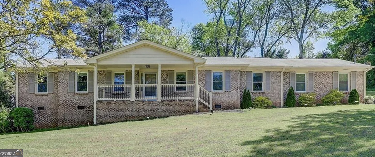 1700 Pine Circle Property Photo 1