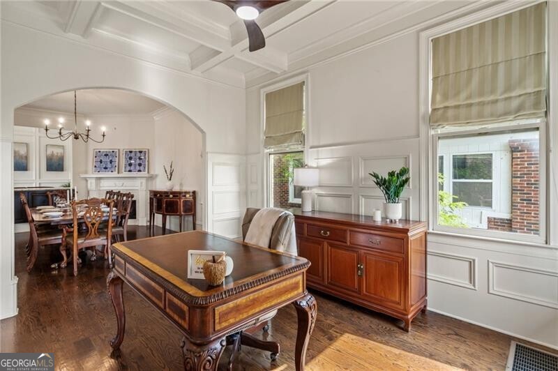 629 Boulevard Ne Property Photo 13