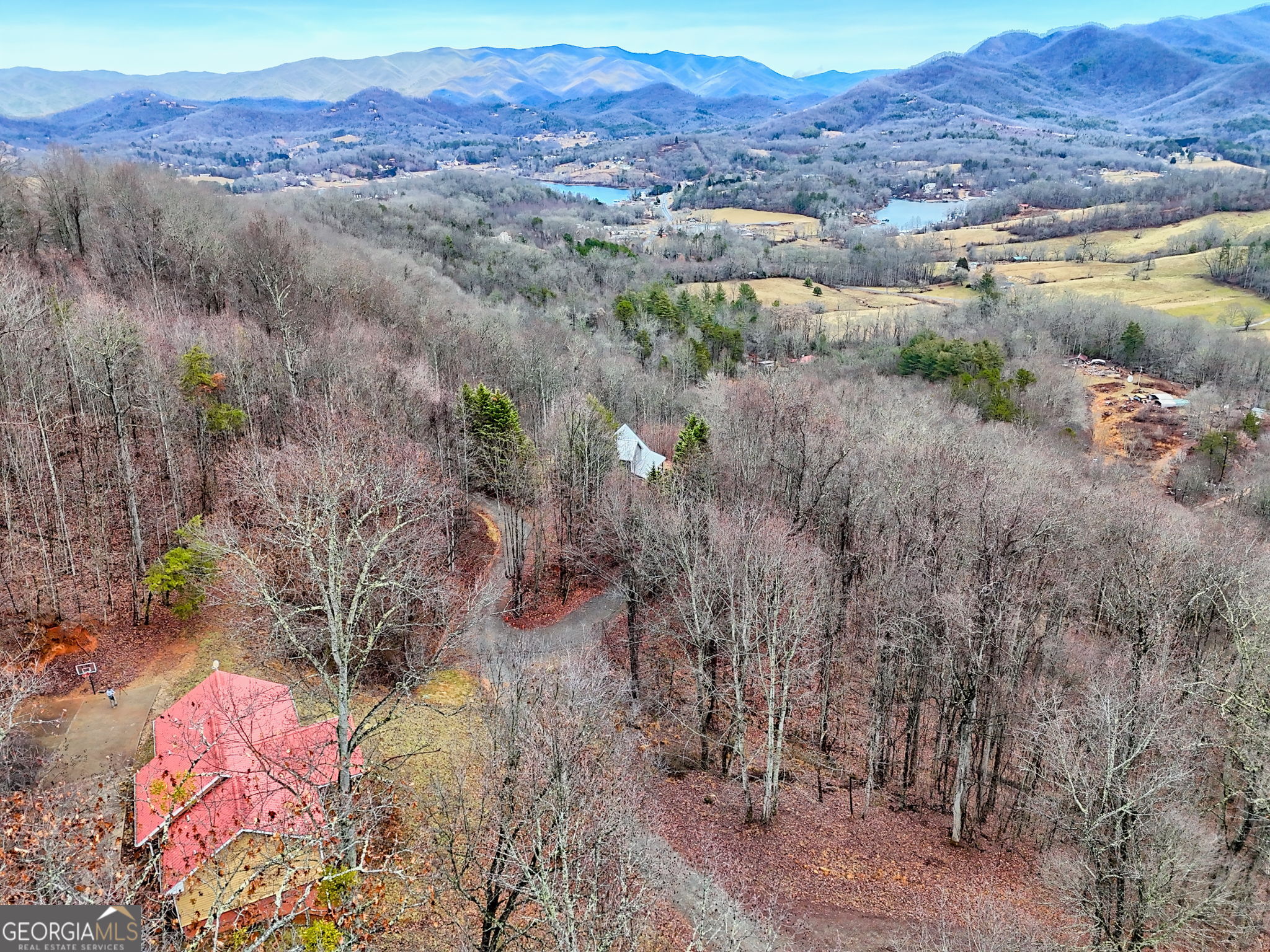 162 Eagles View Valley Property Photo 3