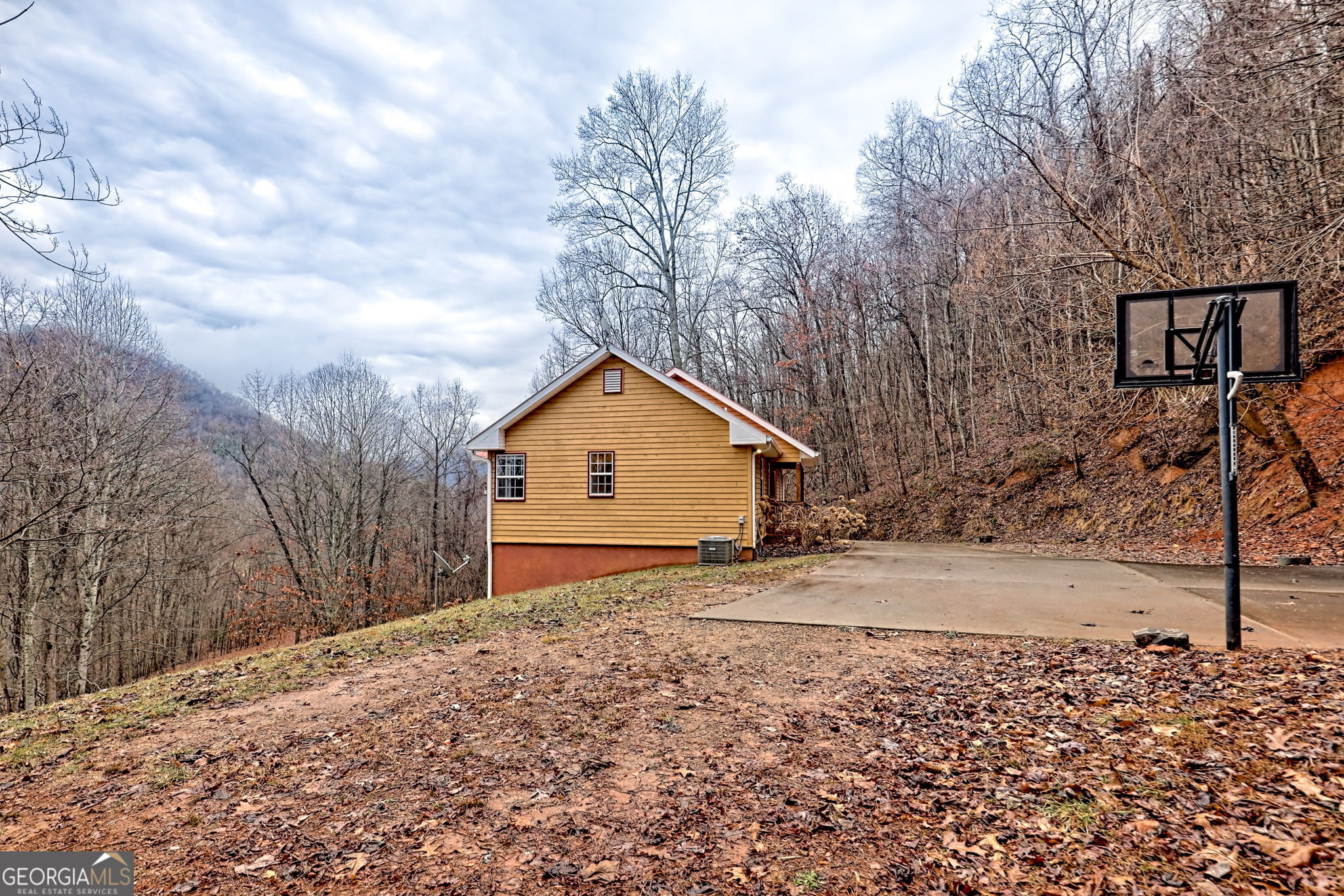 162 Eagles View Valley Property Photo 7