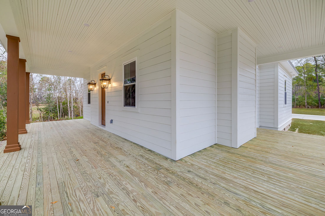 610 N Rogers Street Property Photo 6