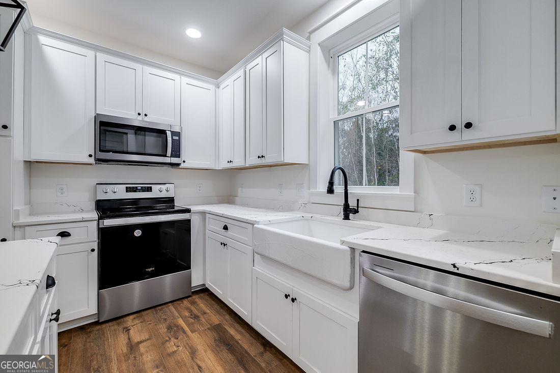 610 N Rogers Street Property Photo 16