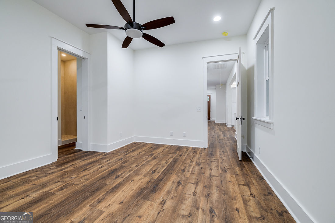 610 N Rogers Street Property Photo 23