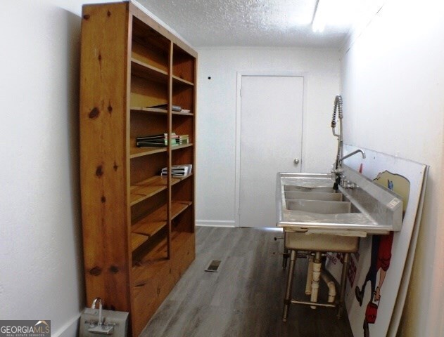 112 Main Street Se Property Photo 15