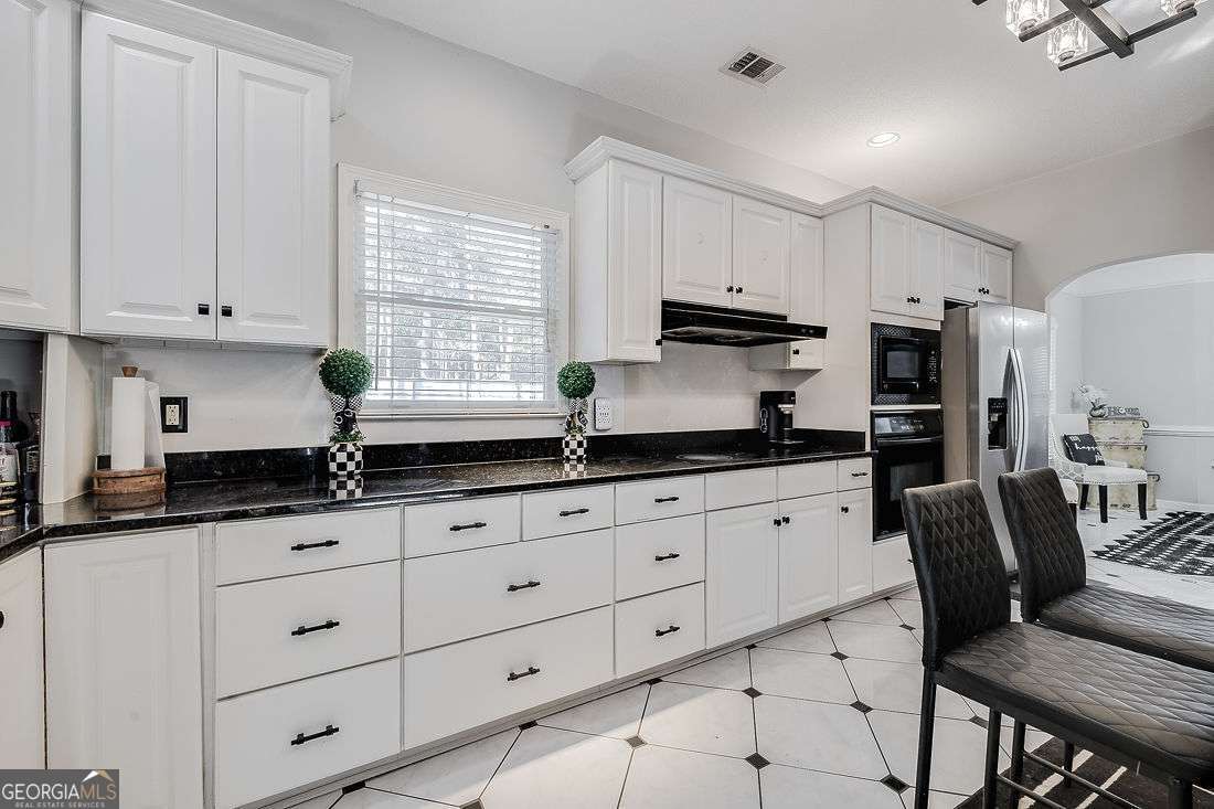 100 Cypress Drive Property Photo 15
