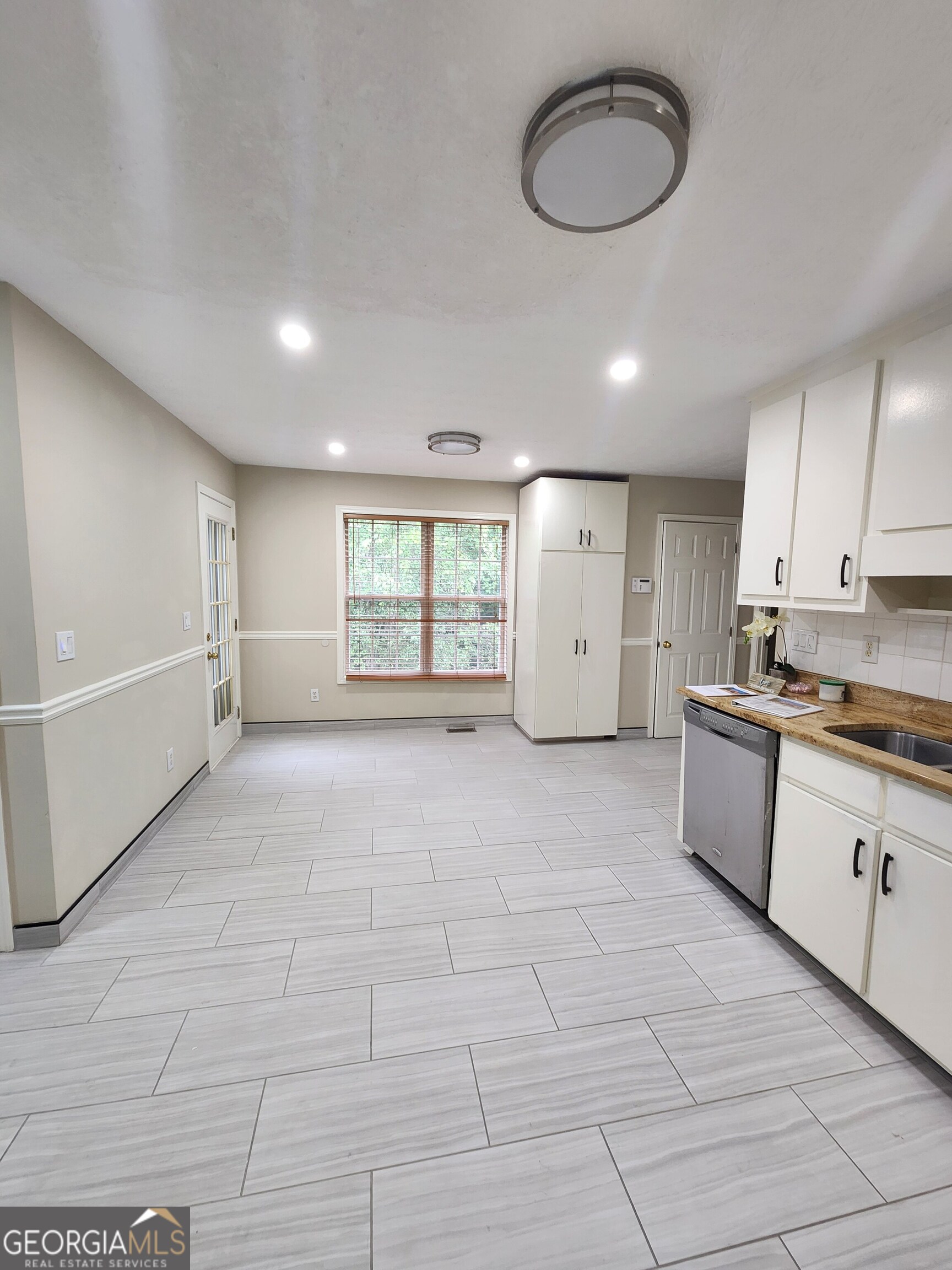2436 Green Hollow Court Property Photo 17