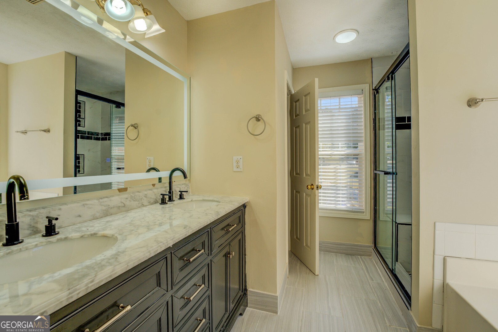 2436 Green Hollow Court Property Photo 28