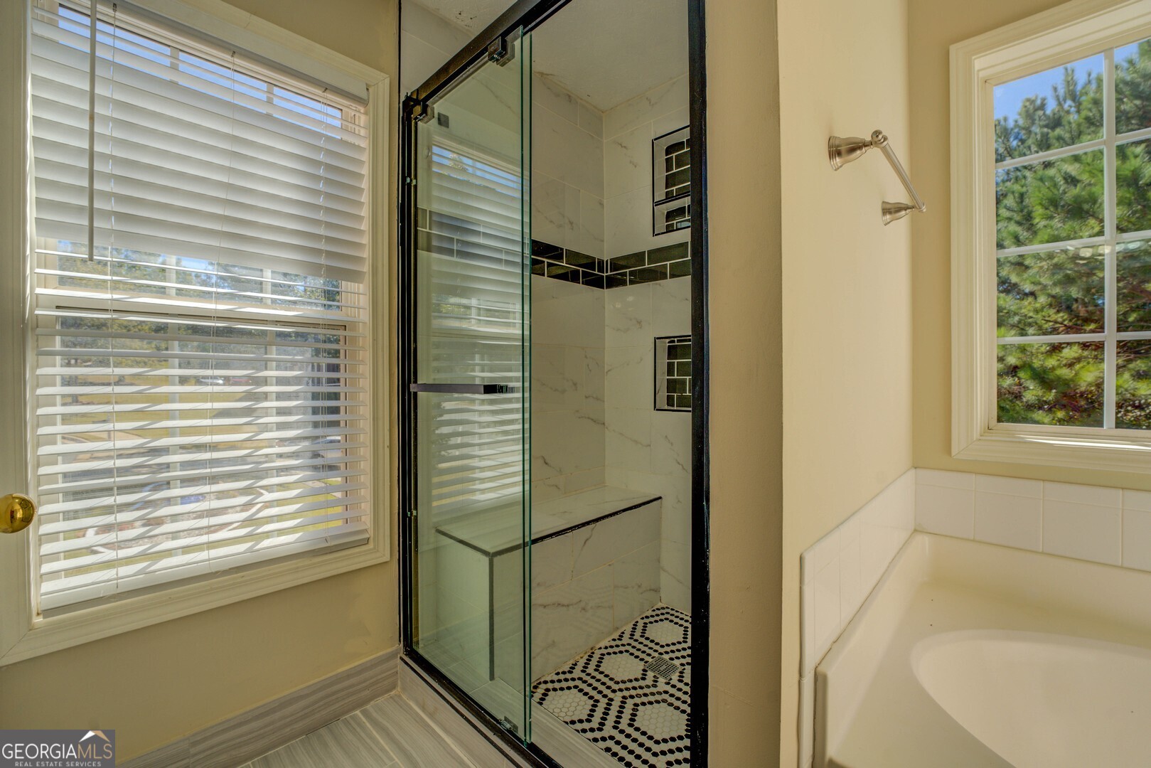 2436 Green Hollow Court Property Photo 29