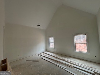 5585 Yorkshire Court Property Photo 12
