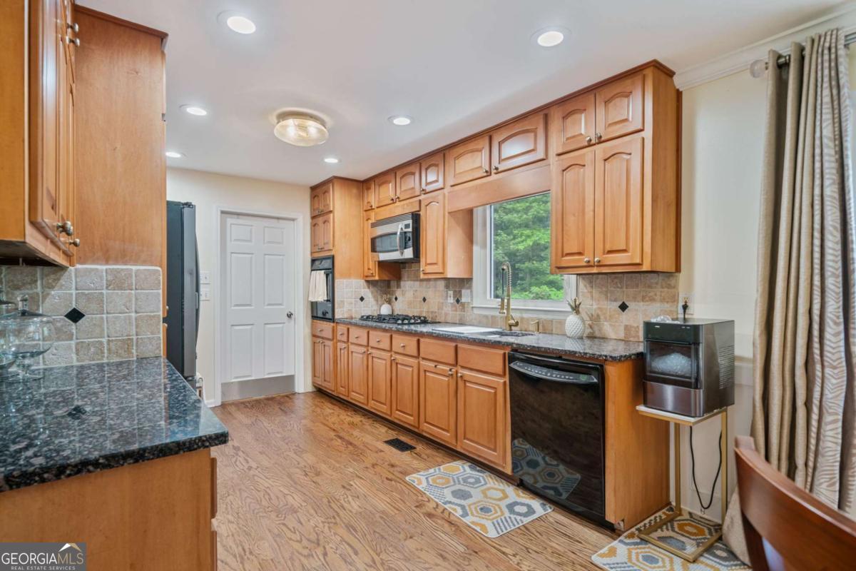 1777 E Gate Trail Property Photo 11