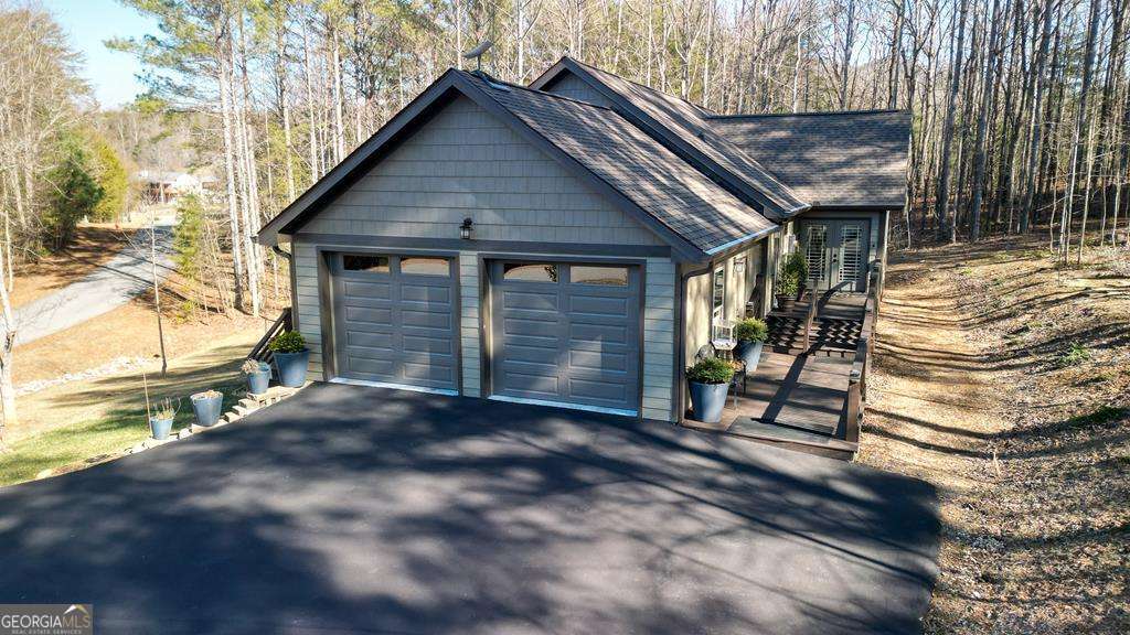 105 Loftis Mountain Road Property Photo 1